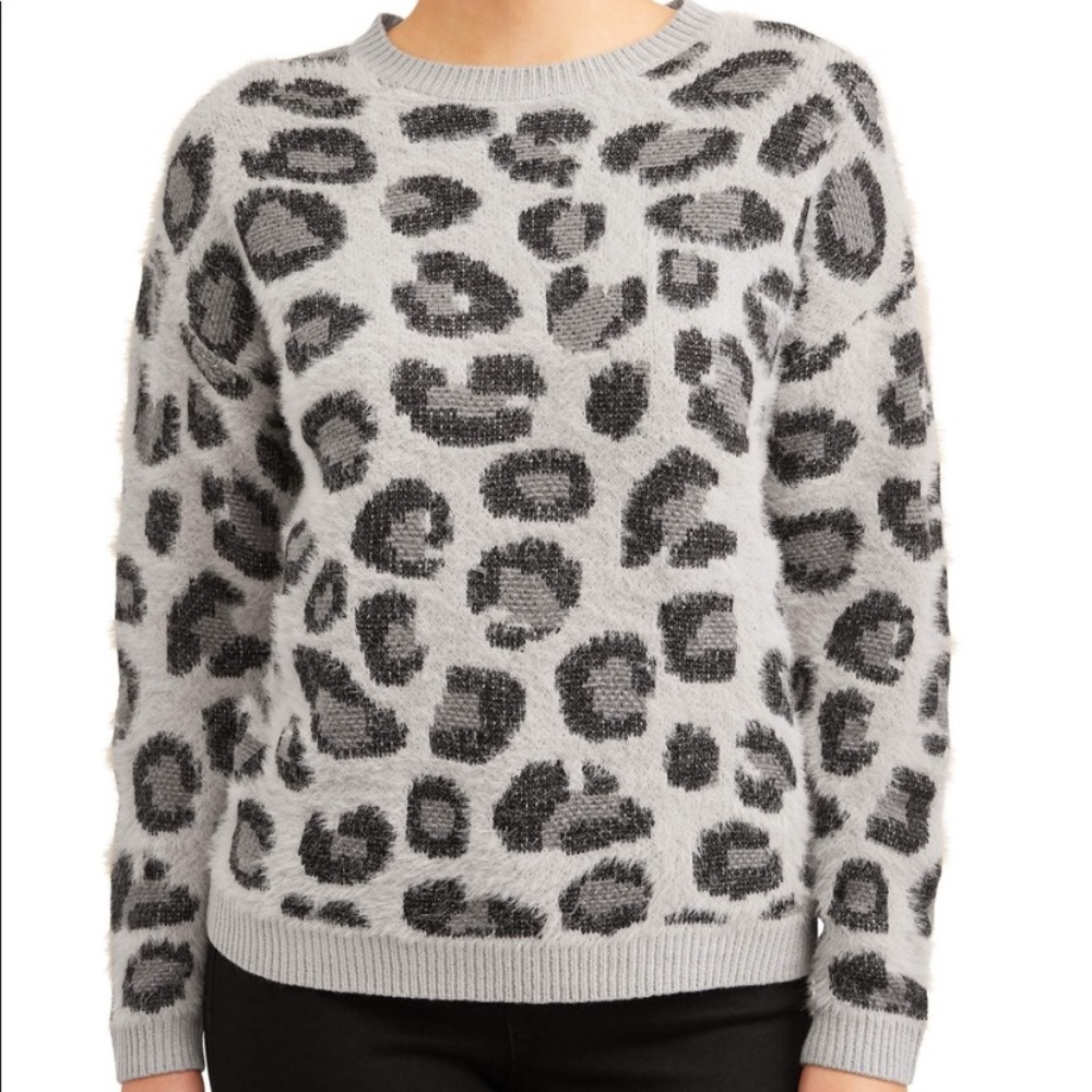 Time and Tru Gray Black Leopard Cheetah Print Fuzzy Sweater